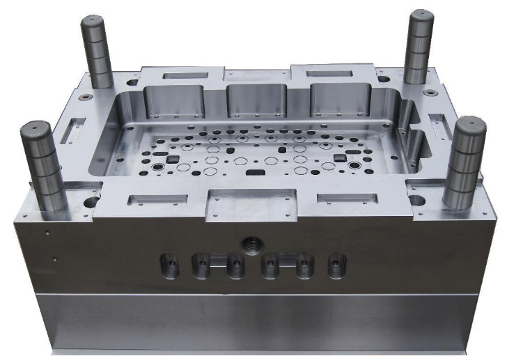 Pusat Pemesinan Mendatar CNC