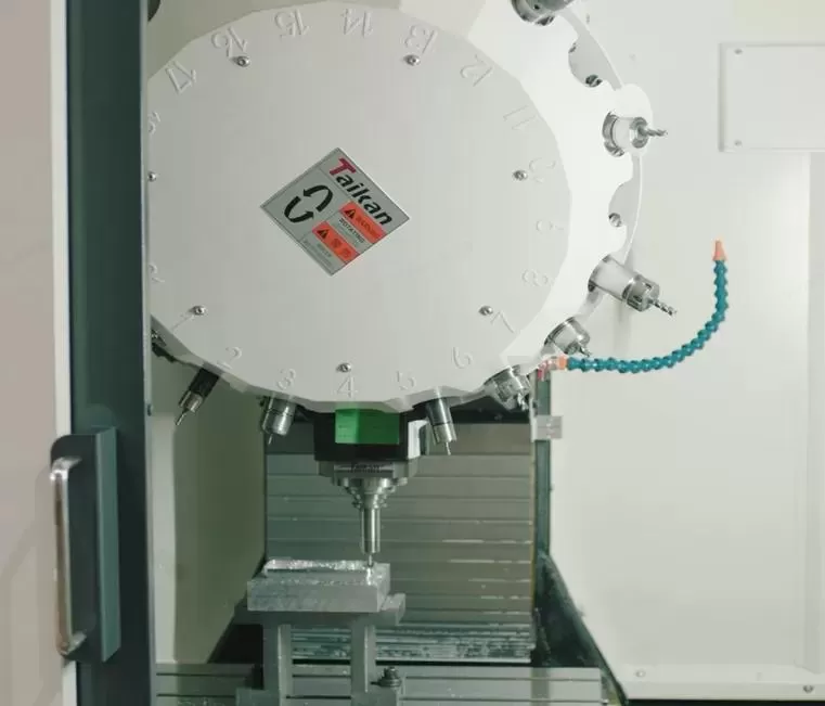 Pemesinan Penggerudian dan Pengisaran CNC