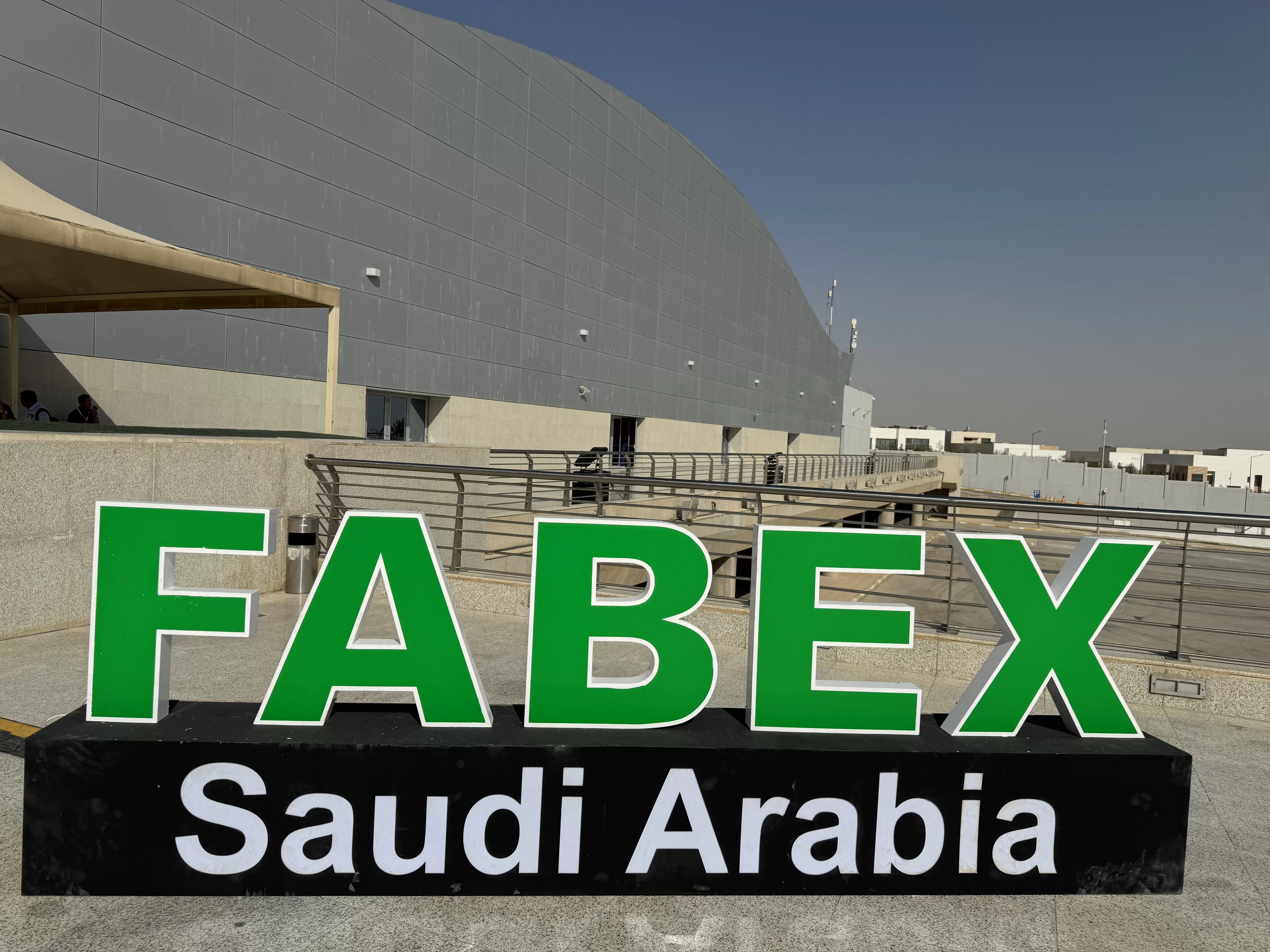 Taikan Bersinar di FABEX Metal & Steel 2025, Menjalin Perkongsian Strategik di Timur Tengah