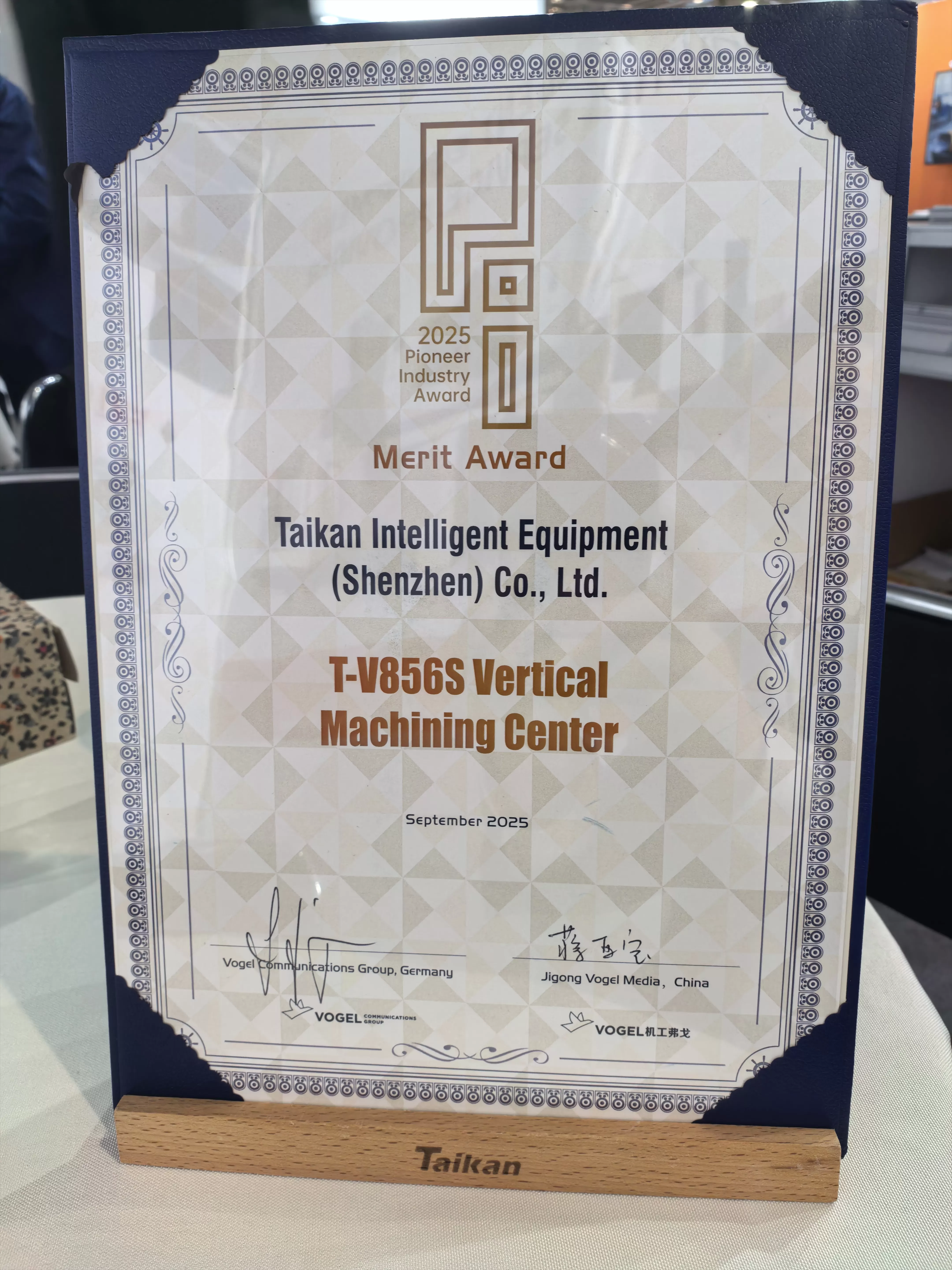 Taikan T-V856S VMC Menerima Anugerah Perintis Global Vogel