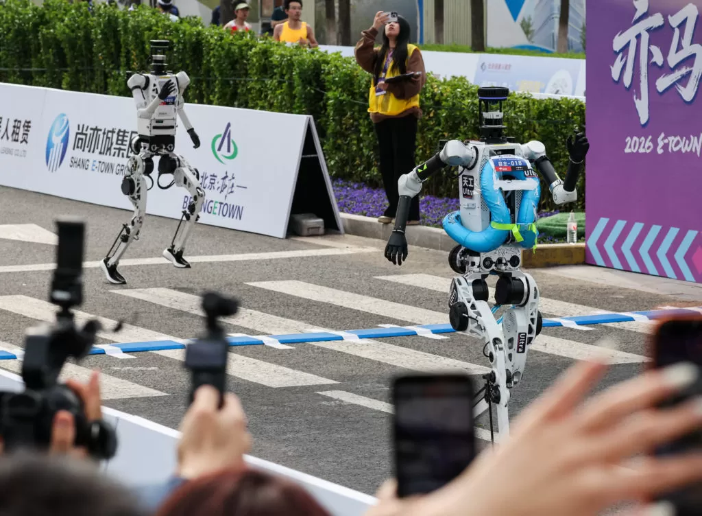 Separuh Maraton Robot Humanoid Beijing 2026